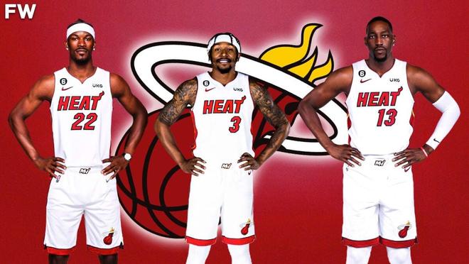 印媒披露：一名官员在索要签名时划伤梅西，后者要求离场（印媒：官员索签名时划伤梅西，梅西随即要求离场）