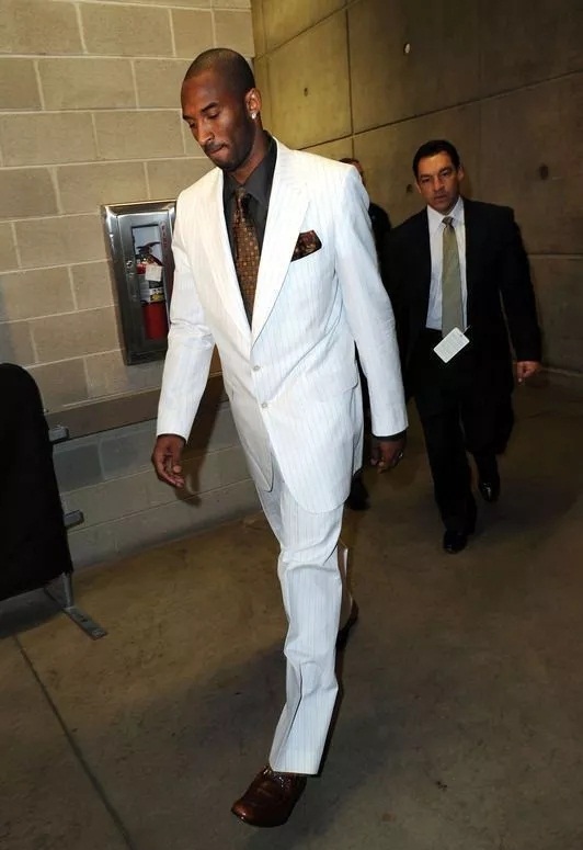 开拓者3连胜升至西部第十，距第8勇士只差1.5个胜场（开拓者豪取三连胜升至西部第10，与第8勇士仅差1.5个胜场）