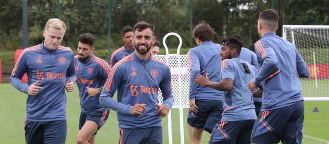 施洛特贝克批队友：大家各自为战，替补登场的球员还一直丢球（施洛特贝克怒斥队友：各打各的，替补出场屡屡丢球）