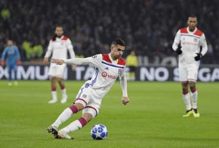 27天8场！阿森纳迎12月魔鬼赛程 捍卫英超欧冠双榜首（27天打8仗！阿森纳迎12月魔鬼周期 力保英超与欧冠双榜首）