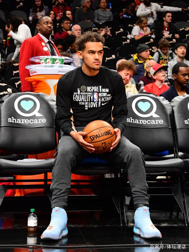 纳赛尔：六冠王对俱乐部意义重大，萨福诺夫表现很了不起（纳赛尔称六冠对俱乐部意义非凡，盛赞萨福诺夫神勇发挥）