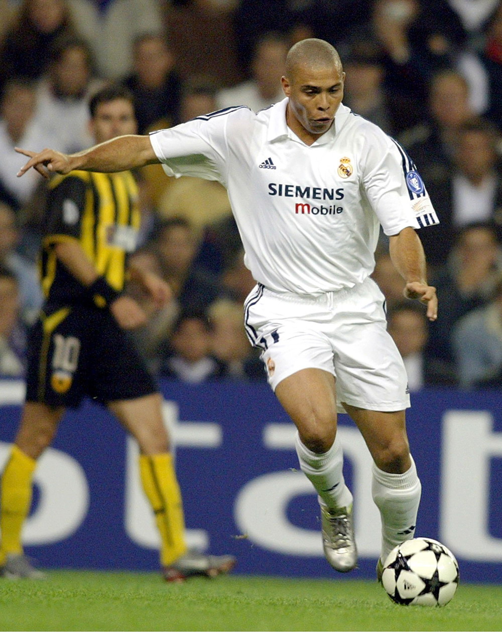 广东男篮末节逆转浙江（广东男篮末节发力翻盘浙江）