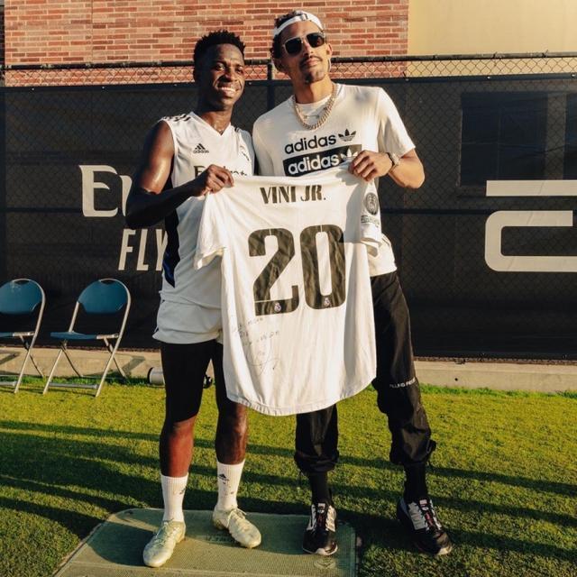 篮球CBA球队完成新赛季阵容搭建（CBA球队新赛季阵容组建完成）