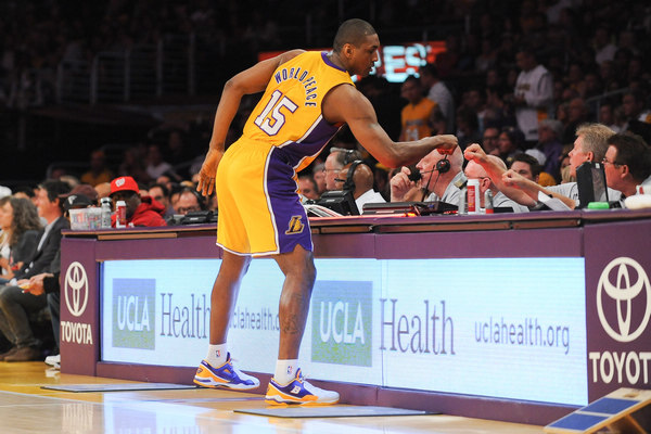 首尔主帅：赛前和林加德讨论过，让他更好地去领导球队（首尔主帅：赛前与林加德沟通，助他更好带领球队）