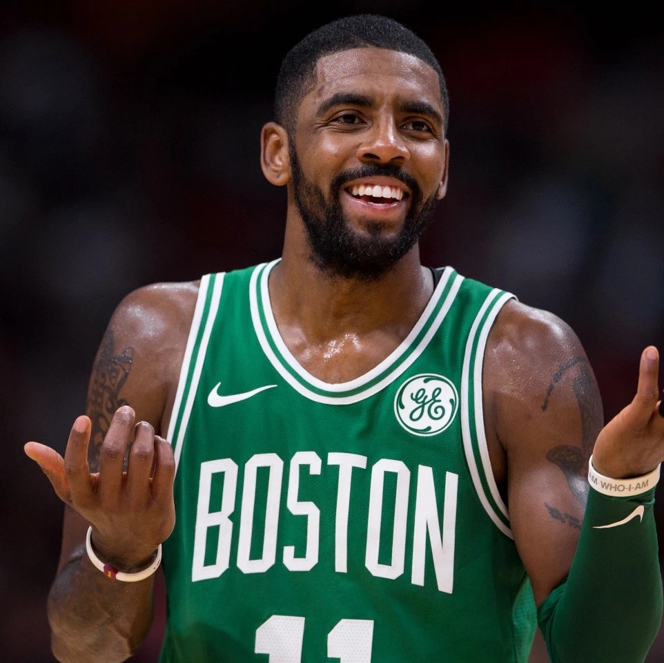 厄德高复出引发阿森纳阵容平衡讨论（厄德高回归令阿森纳阵容均衡成焦点）