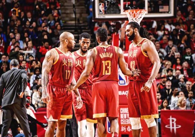 亚冠生死博弈！布里兰主场怒怼江原FC，8球神锋剑指出线（亚冠生死战：布里兰主场硬刚江原FC，8球锋霸剑指出线）