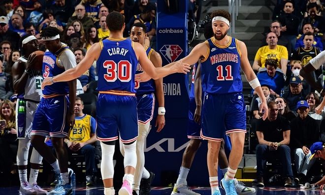 法甲前瞻：尼斯主场御敌盼止颓势，马赛先赛取胜即可登顶（法甲前瞻：尼斯力拼主场止颓，马赛先赛赢球即登顶）