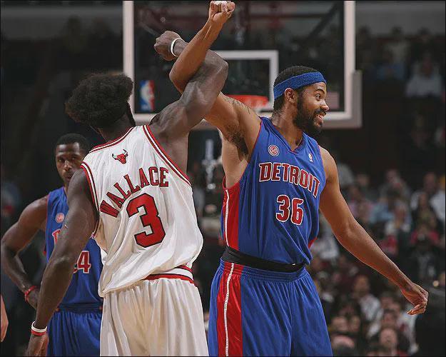 鹈鹕主帅：半场时我跟球队说要注意退防，其次是限制克莱（鹈鹕主帅：中场我强调先抓退防，其次重点盯防克莱）