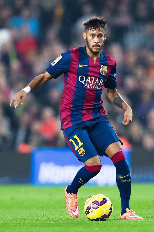 都灵主帅：战平尤文后，主席卡伊罗来更衣室祝贺了球员（都灵主帅：与尤文战平后，主席卡伊罗亲临更衣室向球员道贺）