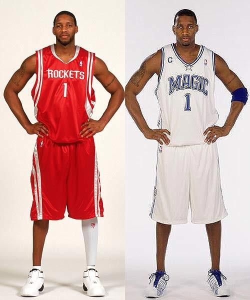 记者：世界杯抽签仪式开始前，大力神杯已经抵达华盛顿（记者：抽签仪式尚未开始，大力神杯已抵达华盛顿）