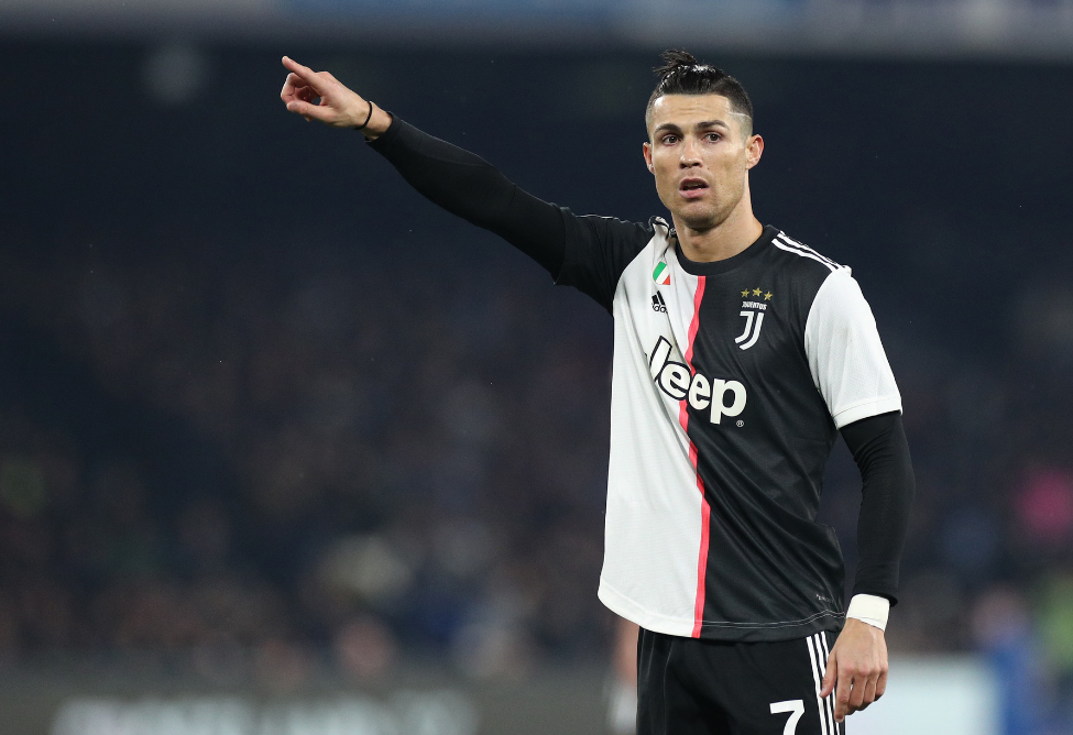 国安四老谈合影：18年足协杯决赛就我们四个在队里，留个纪念（国安四老合影忆2018足协杯：决赛时队内仅剩我们四人，特留纪念）