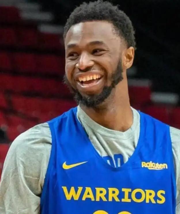 每体：德容未能参与赛前集中，能否出战本轮联赛成疑（每体：德容未随队参加赛前集合，出战本轮联赛存疑）