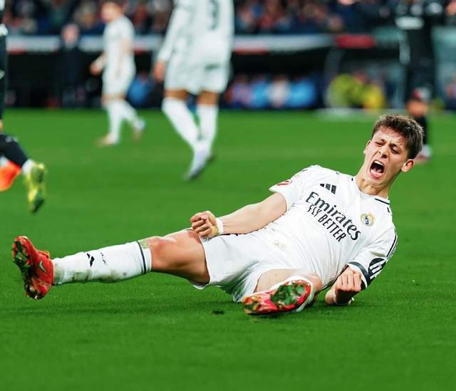 马雷斯卡谈半场换下詹姆斯：我们原计划就是让他踢45分钟（马雷斯卡：詹姆斯半场被换属计划安排，仅踢45分钟）