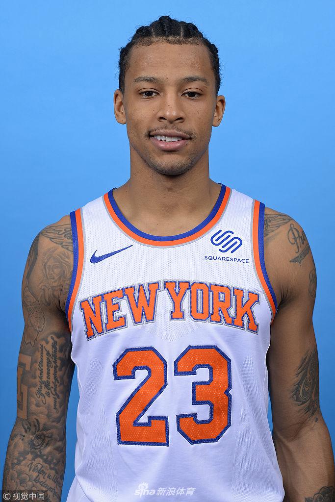 何意味？世非预生死战尼日利亚下半场前段即撤下三名首发前锋（深意何在？世预赛非洲区对尼日利亚生死战，下半场初段连撤三名首发前锋）