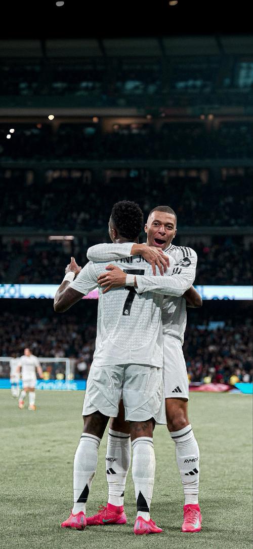 阿拉维斯对阵皇家马德里：西甲第16轮生死之战（西甲第16轮焦点战：阿拉维斯迎战皇家马德里）