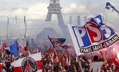 谢文能：感谢一年来支持球队的所有人，谢谢你们的支持和陪伴（谢文能：向所有支持球队的人致谢，感激这一年的陪伴与支持）